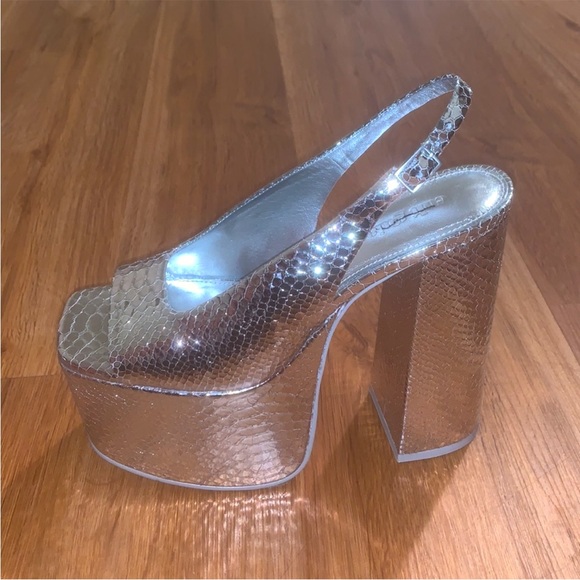 ISO looking for these Cult Gaia Marisol - Picture 2 of 2